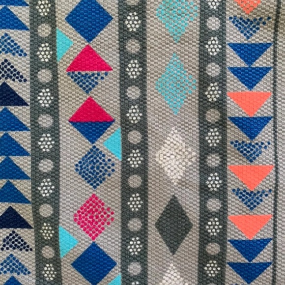 Hollister Gray Aztec Mini Skirt-Size 3 - Picture 5 of 7